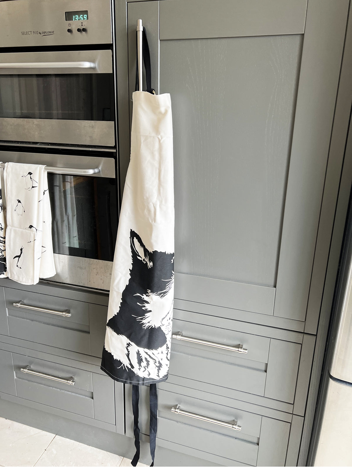 Cockapoo Aprons Aprons – Penguin Ink Ltd
