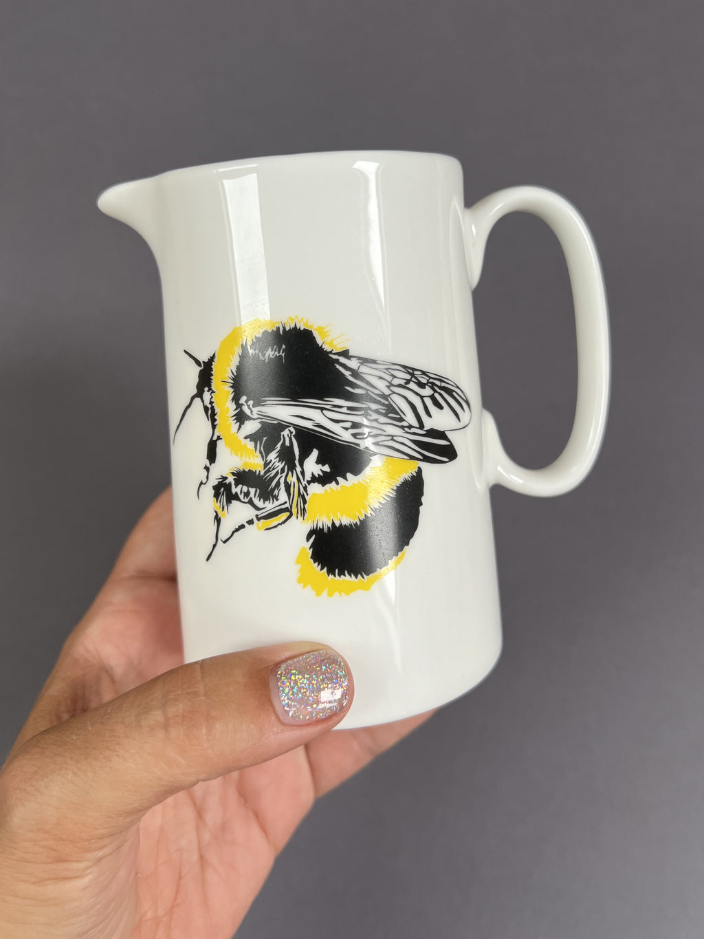 Bee 1/2 Pint Jug