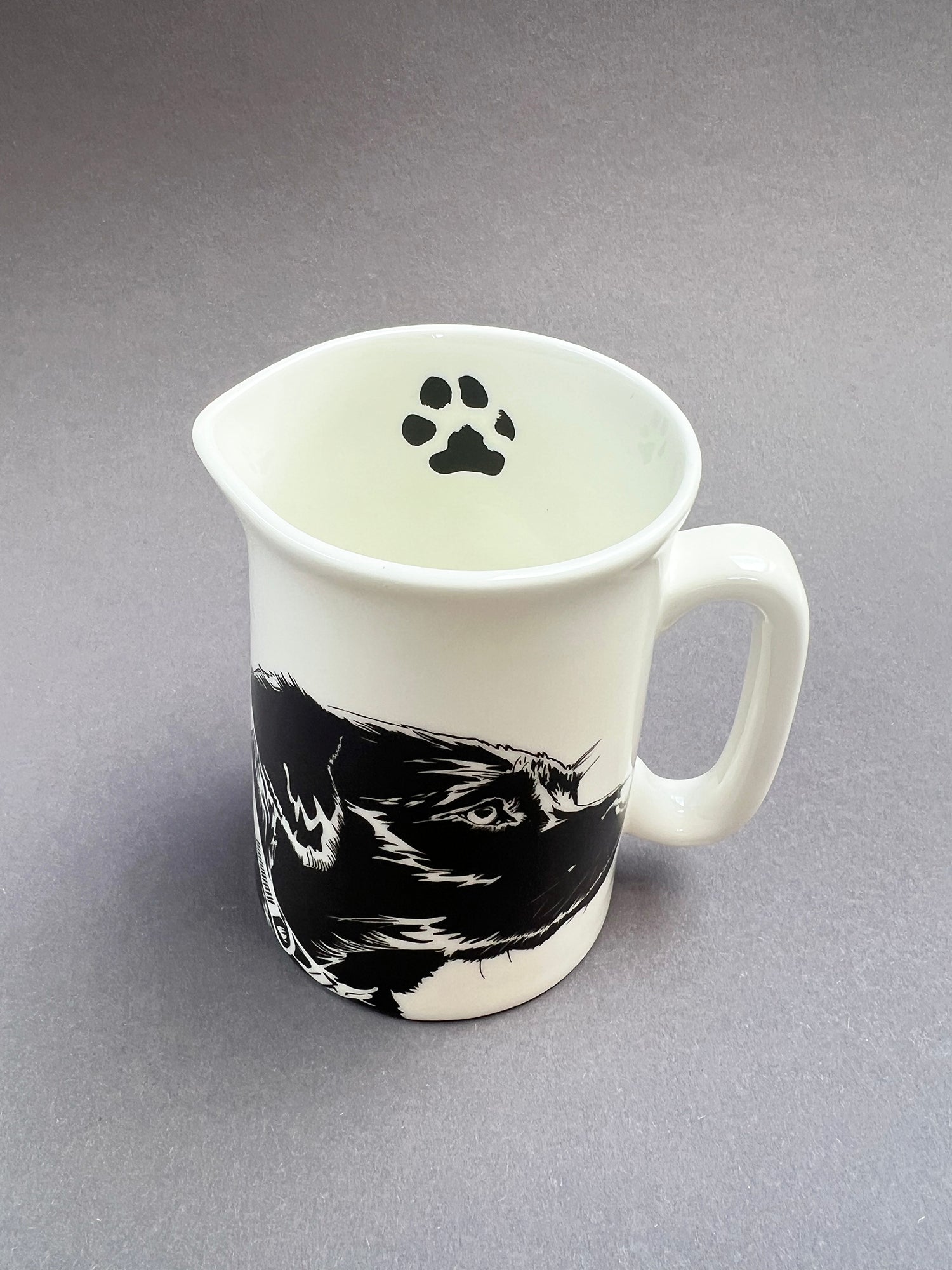 Labrador 1/2 Pint Jug