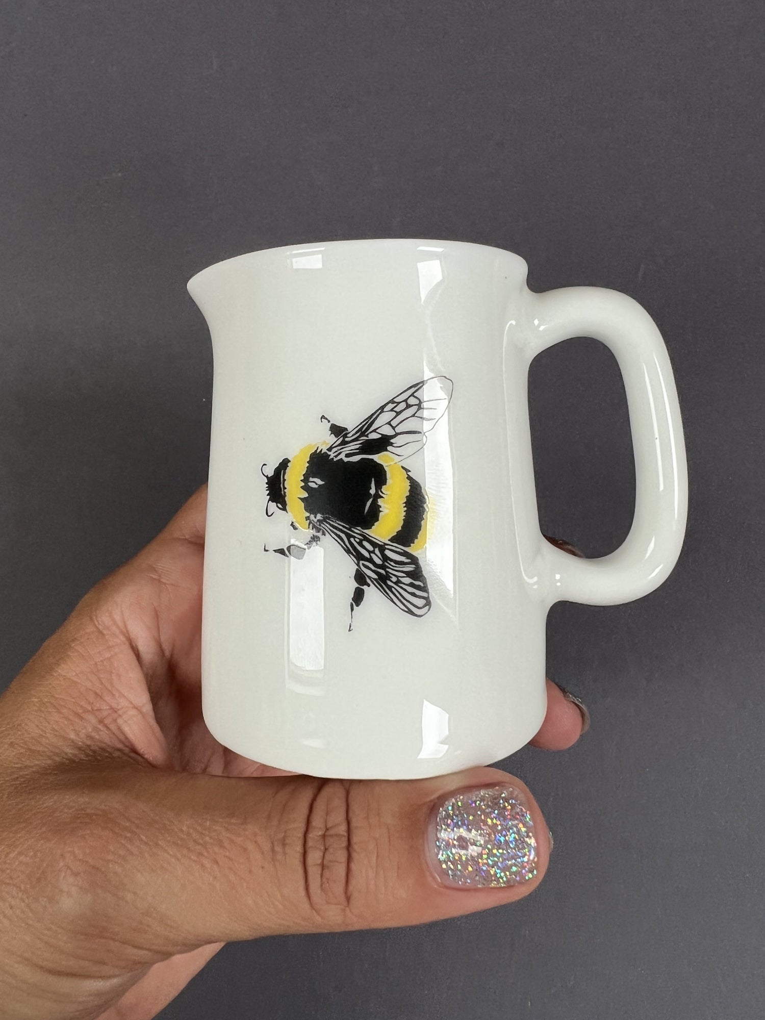 Bee 1/4 Pint Jug